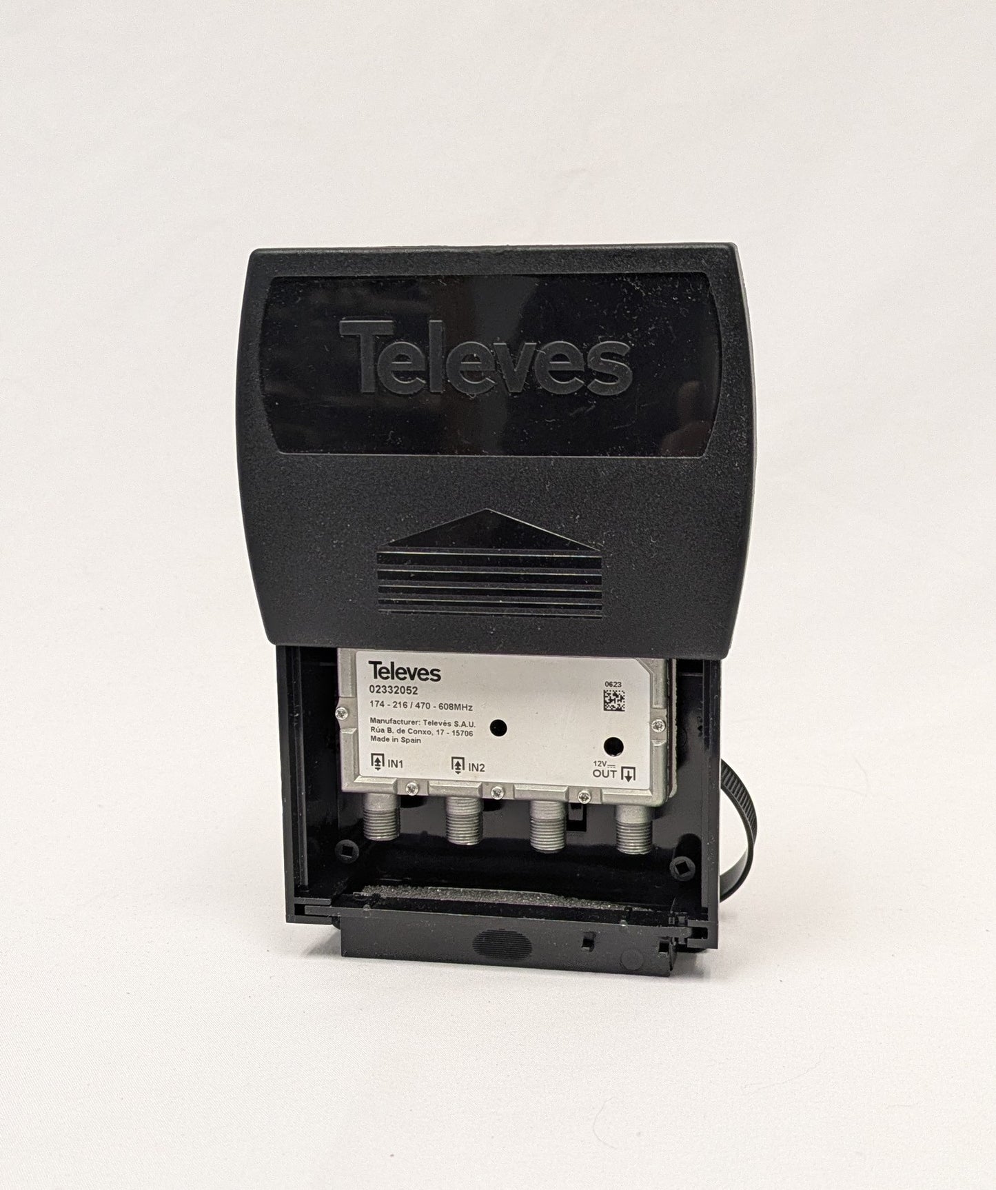 Televes 108381, 8 Bay Dipole Array Amplified Antenna, hi-VHF/UHF, 5G/LTE Filtered, Multi-directional Dual Market